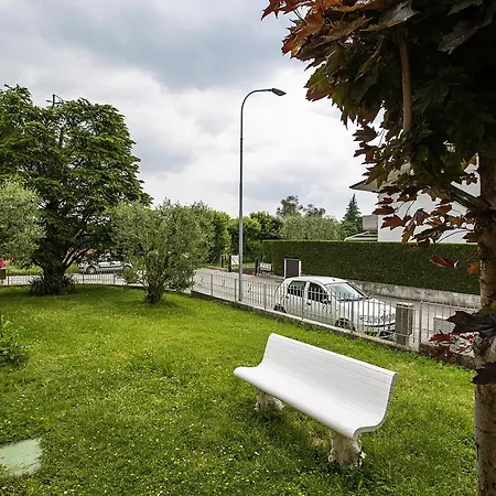 Apartment Casa Floriana Desenzano del Garda